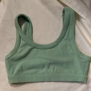Alo Wellness Bra in Ultramint size small